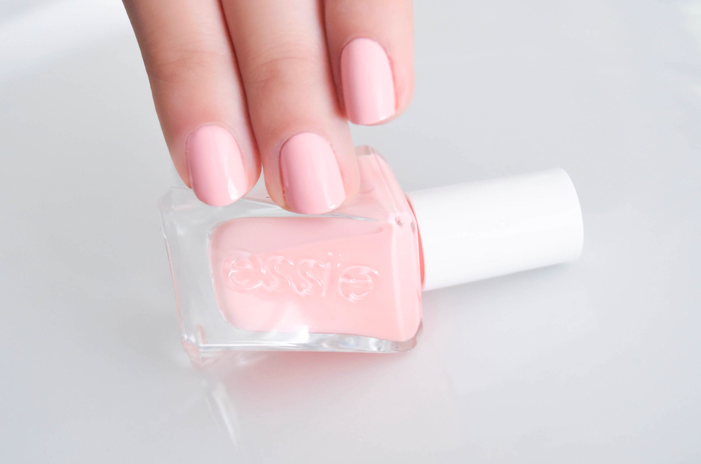 essie_gel_couture_couture_curator